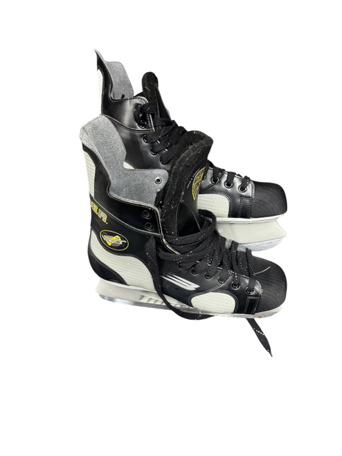 Vist Large View of Product Image Which is Used Bauer VAPOR Senior Hockey Skate Senior 11