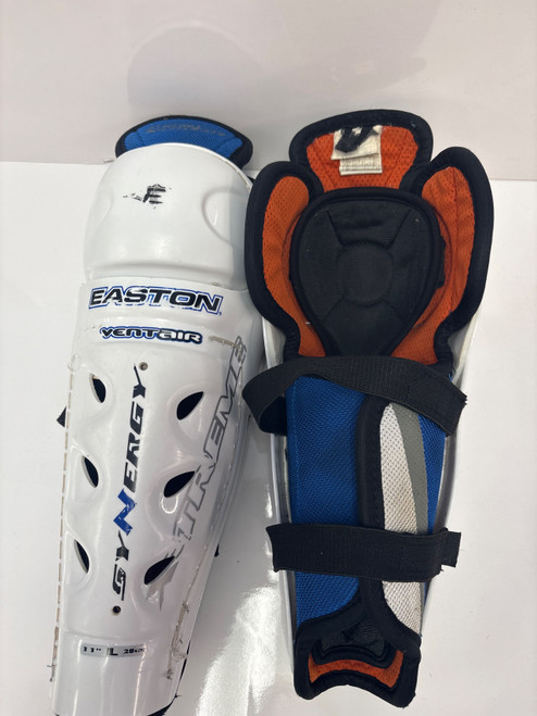 Vist Large View of Product Image Which is Used Easton XTREME S/G Junior Shin Guards None 11"
