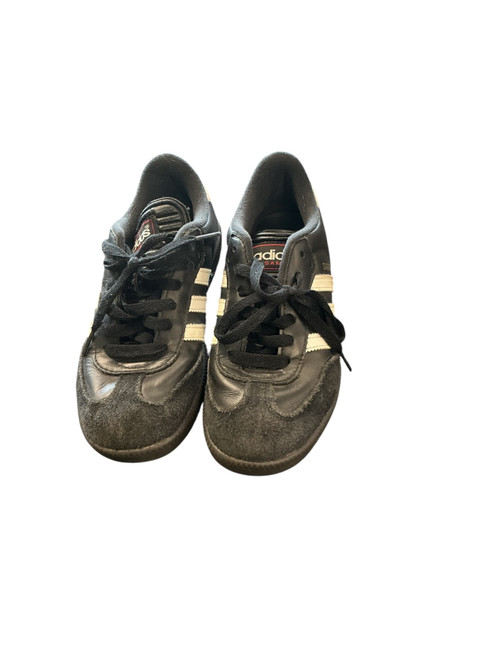Vist Large View of Product Image Which is Used Adidas Soccer Indoor Shoes Black Junior 03.5