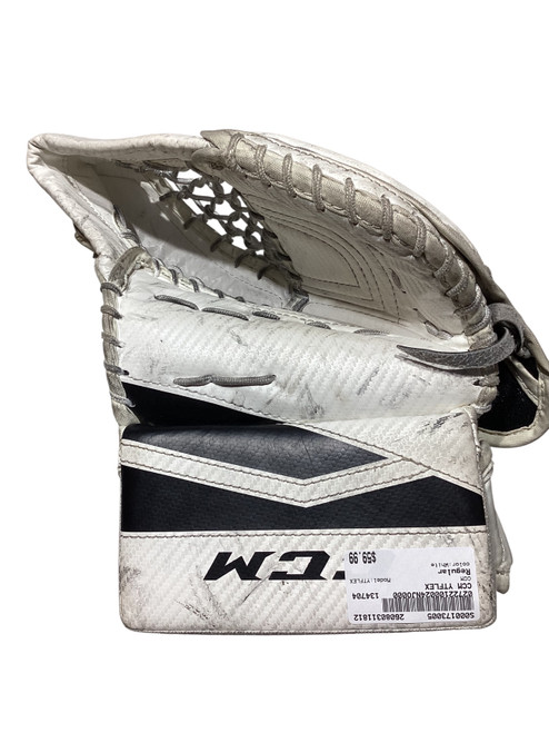 Vist Large View of Product Image Which is Used CCM YTFLEX Youth Goalie Catcher White