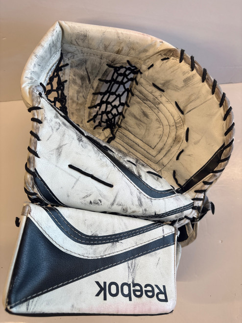 Vist Large View of Product Image Which is Used Reebok 24K TRAPPER Senior Goalie Catcher None