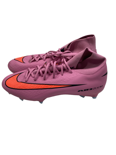 Vist Large View of Product Image Which is Used Nike Soccer Cleats Pink Senior 7.5