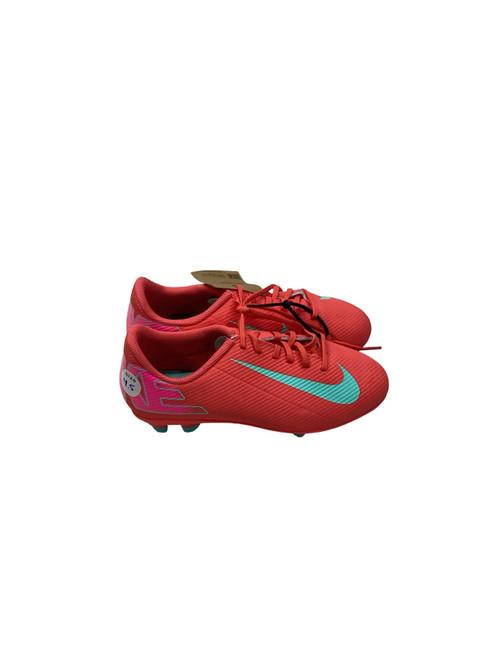 Vist Large View of Product Image Which is Used Nike Soccer Cleats Red Junior 04.5
