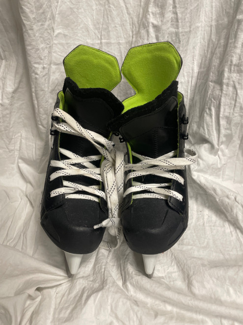 Vist Large View of Product Image Which is Used CCM RIBCOR RIBXT3 Youth Hockey Skate Youth 12.0