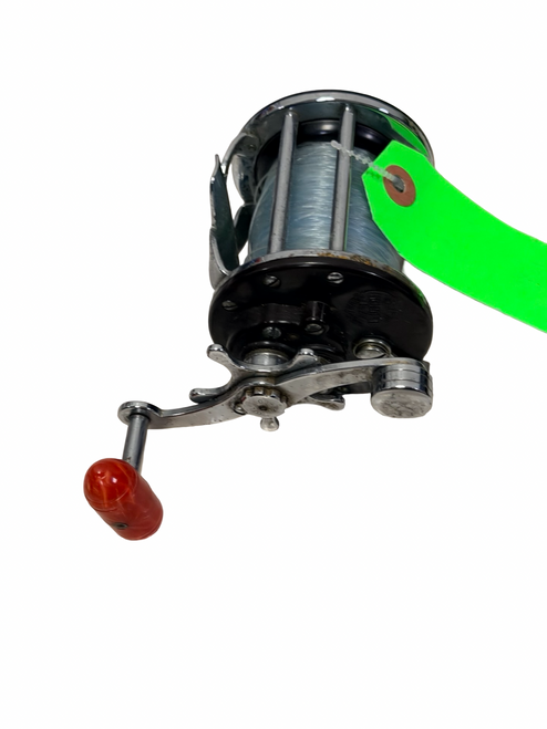 Vist Large View of Product Image Which is Used Penn Monofil No.25 Fishing Reel