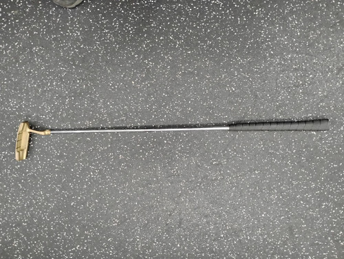 Vist Large View of Product Image Which is Used PUTTER Mens Putter RH