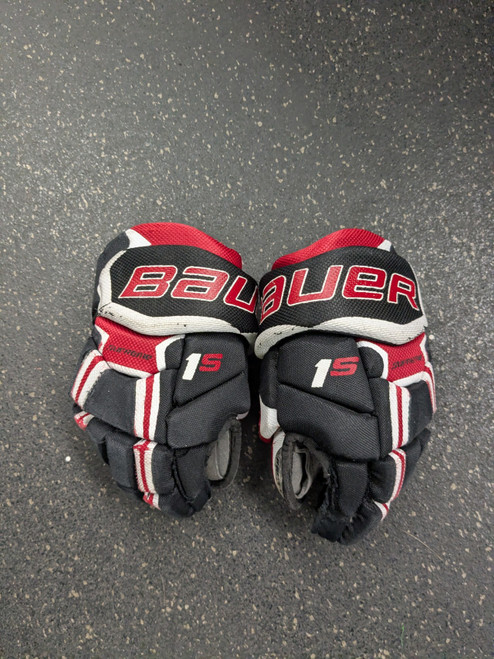 Vist Large View of Product Image Which is Used Bauer 1S Youth Gloves Black 9"