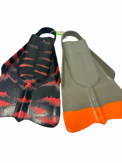 Vist Large View of Product Image Which is Used DaFin PRO MODEL SIZE 13-14 Swim Fins XL Bodyboarding Fins - Mismatching Colors