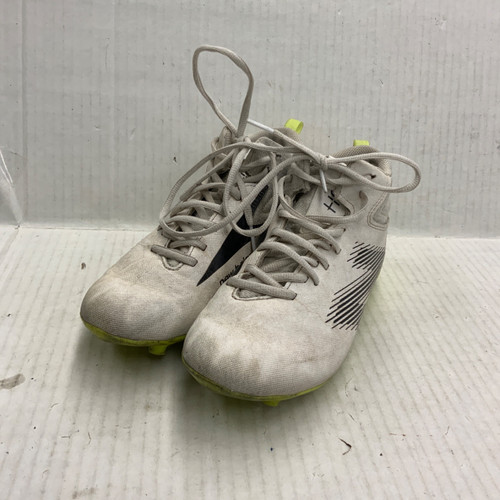 Vist Large View of Product Image Which is Used New Balance RUSH Soccer Cleats White Junior 05