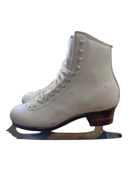Vist Large View of Product Image Which is Used WHITE FIGURE SKATE Womens Softboot Skate White Senior 5