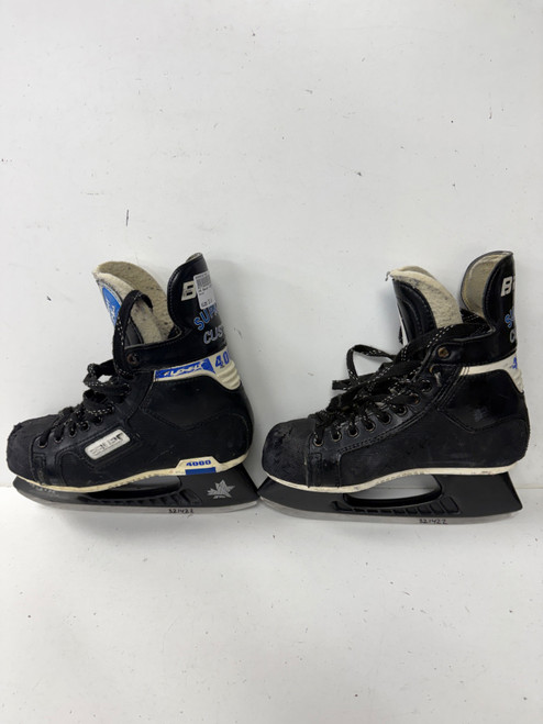 Vist Large View of Product Image Which is Used Bauer SUPREME 4000 Intermediate Hockey Skate Intermediate 6.0