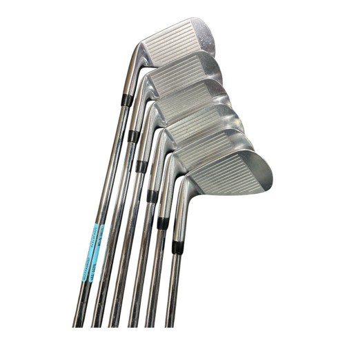 Vist Large View of Product Image Which is Used Mizuno JPX 825 PRO Mens Iron Set RH 6I-GW/AW
