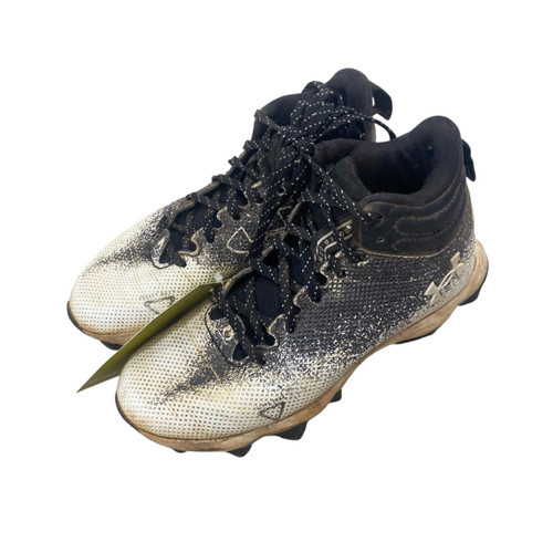Vist Large View of Product Image Which is Used Under Armour Jr FB Cleats White Junior 02