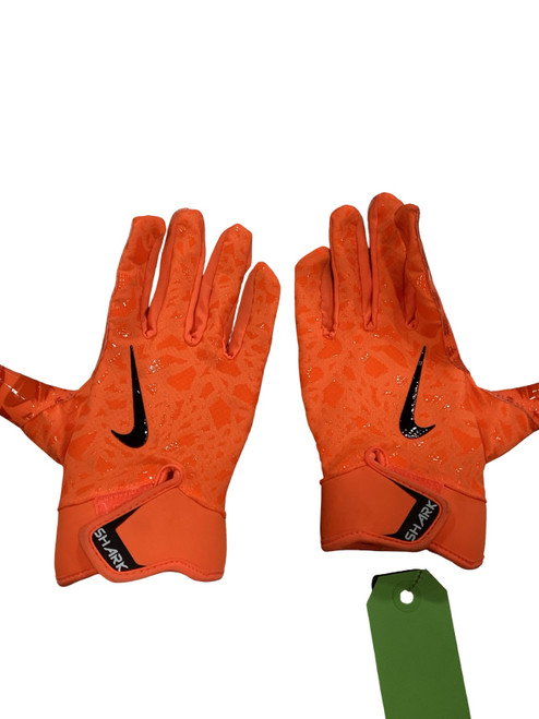 Vist Large View of Product Image Which is Used Nike Football Accessory LG