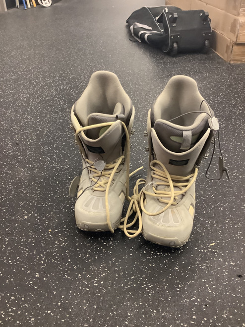 Vist Large View of Product Image Which is Used Burton FREESTYLE Womens Snowboard Boots Grey Senior 7.5