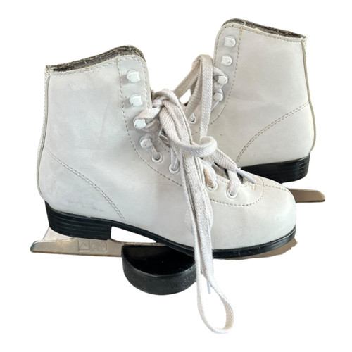 Vist Large View of Product Image Which is Used DBX FIGURE SKATES Girls Figure Skate White Junior 01