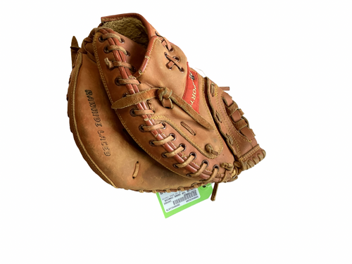 Vist Large View of Product Image Which is Used GENUINE TOP GRADE COWHIDE BB/SB Catchers RH Throw Tan 30"
