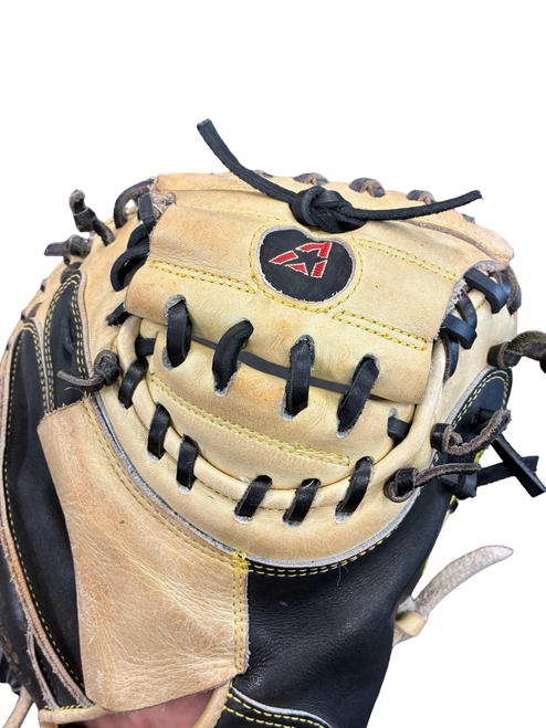 Vist Large View of Product Image Which is Used All Star CM 3000 SBT BB/SB Catchers RH Throw Tan 33 1/2"