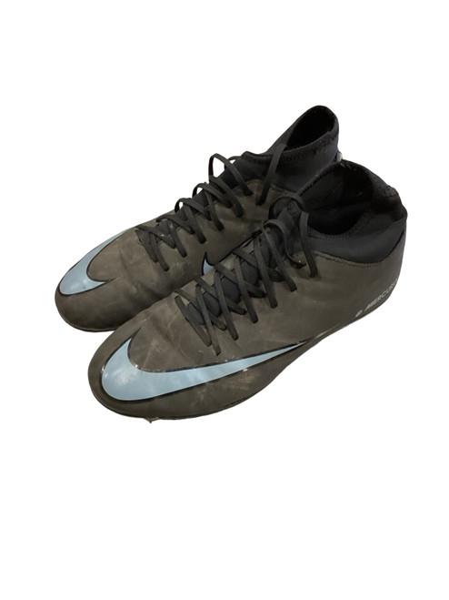 Vist Large View of Product Image Which is Used Nike Soccer Cleats Grey Senior 8