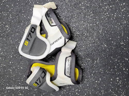 Vist Large View of Product Image Which is Used Bauer S170 YTH ELBOW PADS Youth Elbow Pads SM