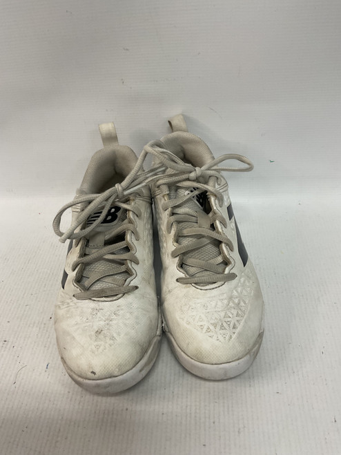 Vist Large View of Product Image Which is Used New Balance 4040 TURF BB/SB Cleats White Junior 04