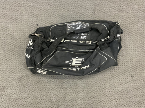 Vist Large View of Product Image Which is Used Easton SYNERGY EQ2 Jr Hockey Carry Black