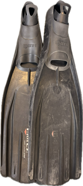 Vist Large View of Product Image Which is Used Mares Underwater Fins Black LG