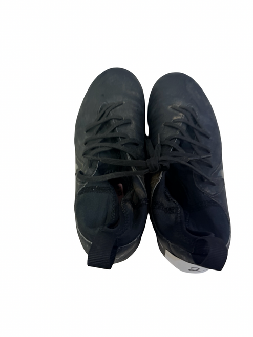 Vist Large View of Product Image Which is Used Nike PHANTOM LUNA 2 ACADEMY FG FJ2603-002 Soccer Cleats Black Junior 02.5