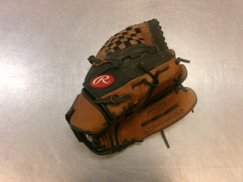 Vist Large View of Product Image Which is Used Rawlings MARK OF PRO BB/SB Glove RH Throw Brown 11"