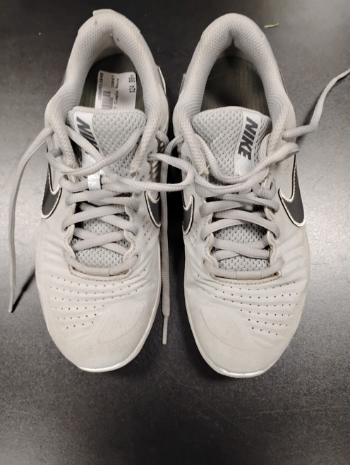 Vist Large View of Product Image Which is Used Nike LAX Cleats Boys Grey Junior 04