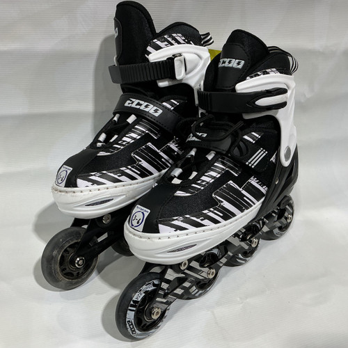 Vist Large View of Product Image Which is Used ECOO ADJ 3-6 Junior Rec Fitness Skates Black Adjustable