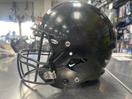 Vist Large View of Product Image Which is Used Riddell VICTOR YOUTH FB Helmet Black MD