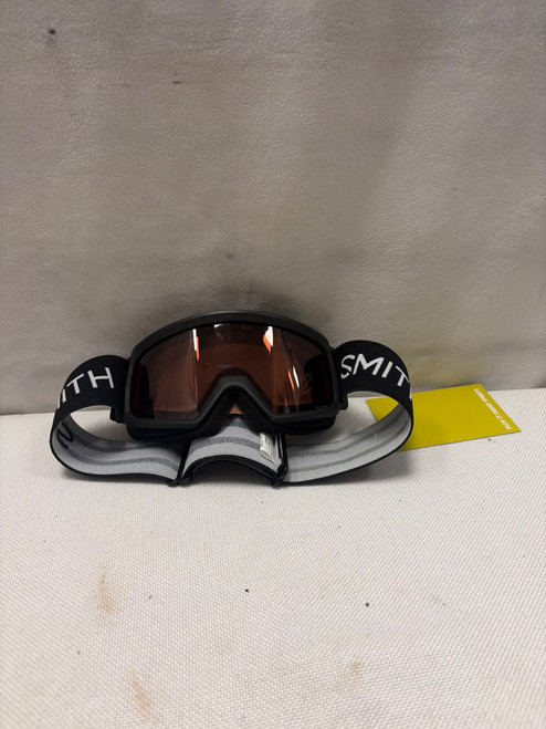 Vist Large View of Product Image Which is Used Smith Snow Goggles Youth Black