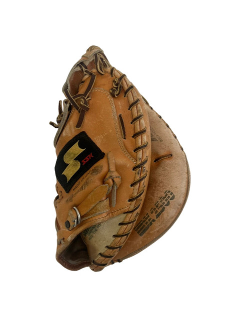 Vist Large View of Product Image Which is Used SSK DXM-2502 32.5" RHT BB Catchers Mitt