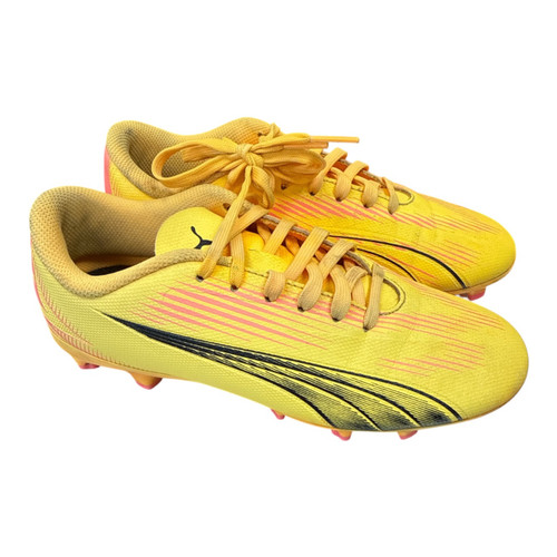 Vist Large View of Product Image Which is Soccer cleats