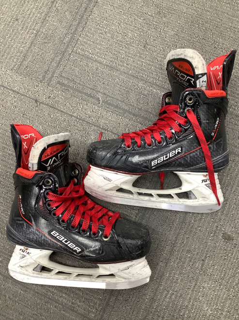 Vist Large View of Product Image Which is Used Bauer 3X PRO Junior Hockey Skate Junior 02