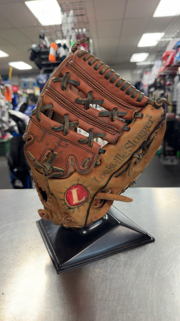 Vist Large View of Product Image Which is Used Louisville Slugger TPX BB/SB Glove RH Throw Brown 12 1/2"