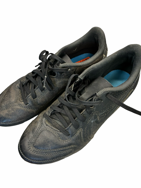 Vist Large View of Product Image Which is Used Nike Soccer Cleats Black Senior 5.5