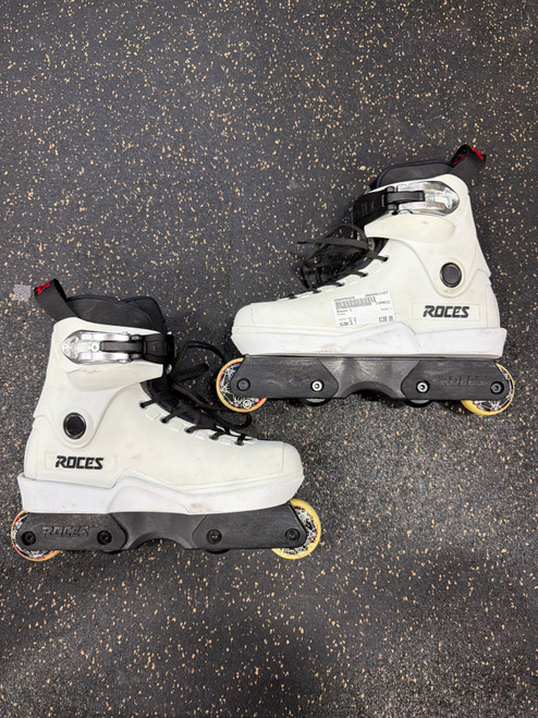 Vist Large View of Product Image Which is Used Roces 1 Senior Aggressive Skates White Senior 7
