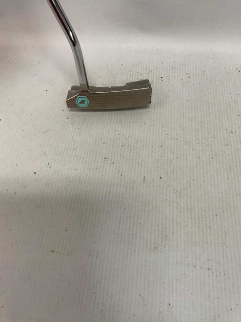 Vist Large View of Product Image Which is Used Bettinardi QUEEN B Mens Putter LH