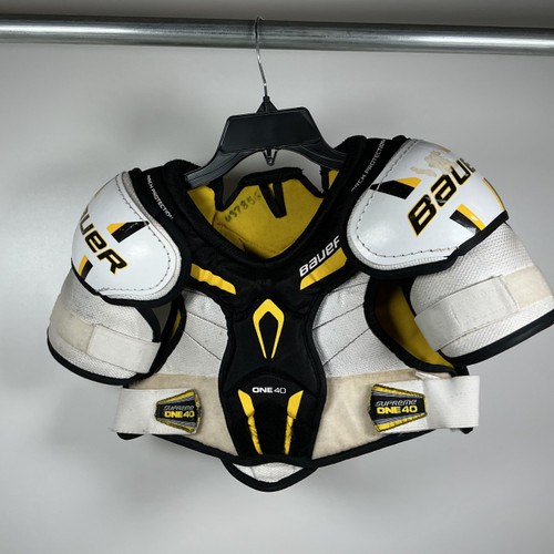 Vist Large View of Product Image Which is Used Bauer Supreme One 40 Shoulder Pads Jr LG