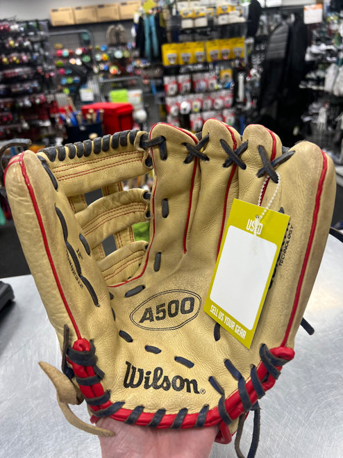 Vist Large View of Product Image Which is Used Wilson A05RB2312 BB/SB Glove RH Throw Brown 12"