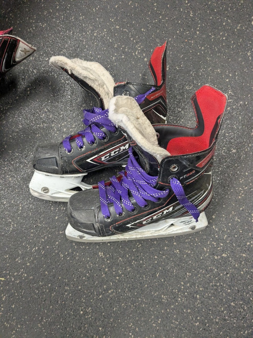 Vist Large View of Product Image Which is Used CCM FT460 Junior Hockey Skate Junior 01