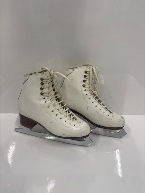 Vist Large View of Product Image Which is Used Jackson FIGURE SKATES Girls Figure Skate White Junior 04.5