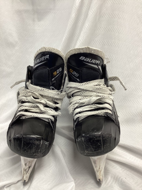 Vist Large View of Product Image Which is Used Bauer S29 Intermediate Goalie Skate Intermediate 5.0