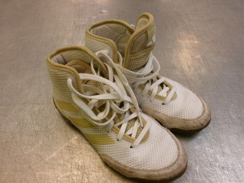 Vist Large View of Product Image Which is Used Adidas Wrestling Shoes White Junior 01