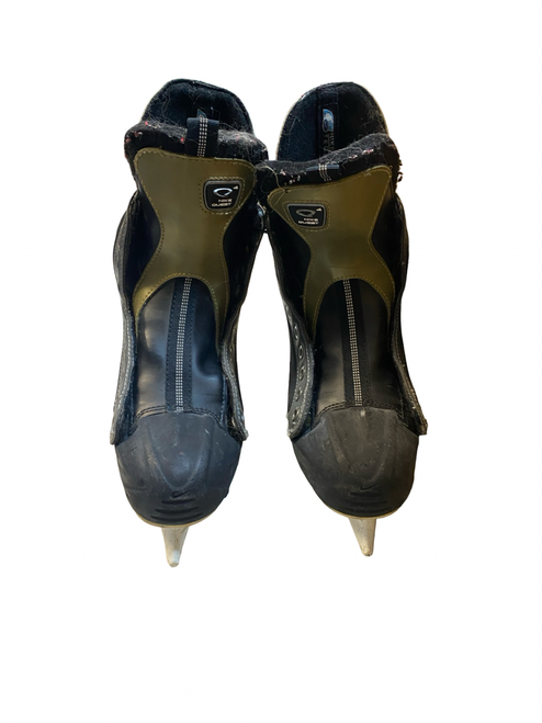 Vist Large View of Product Image Which is Used Nike QUEST 4 Intermediate Hockey Skate Intermediate 5.0