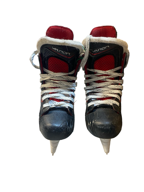 Vist Large View of Product Image Which is Used Bauer VAPOR X600 Junior Hockey Skate Junior 02.5
