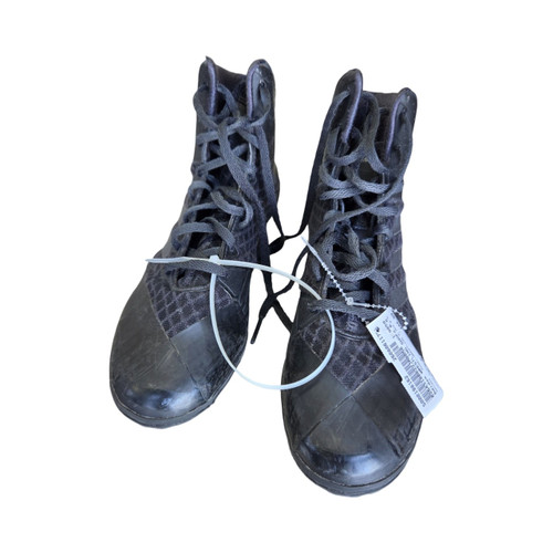 Vist Large View of Product Image Which is Used Adidas WRESTLING SHOES 6.5 Wrestling Shoes Grey Senior 6.5