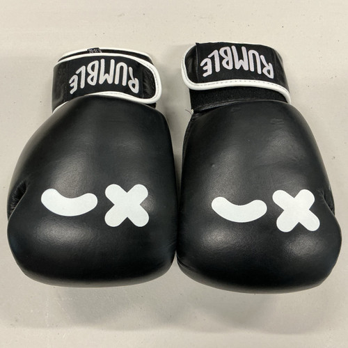 Vist Large View of Product Image Which is Used RUMBLE WINK Boxing Gloves Black Senior